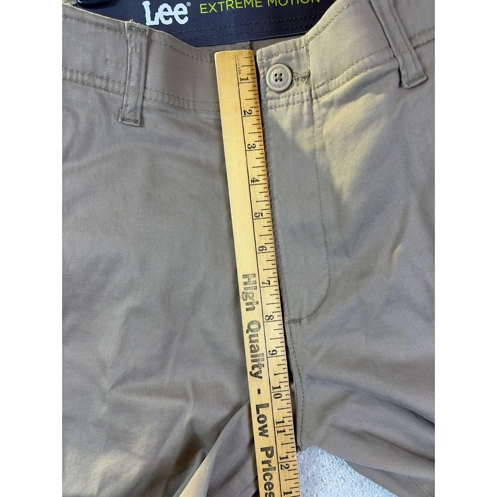 Lee Extreme Motion Shorts Men 32x10 Tan Khaki Chino Stretch Flat Front 104183560 - Picture 5 of 6